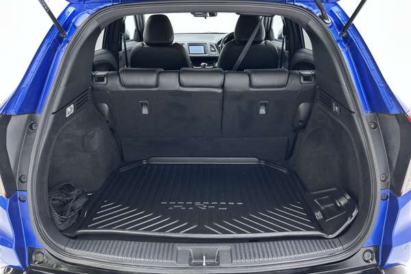 2019 Honda HR-V RS thumb-20