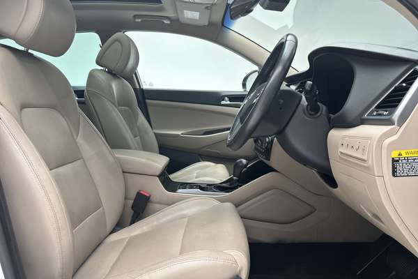 2017 Hyundai Tucson Highlander TLE2 thumb-12