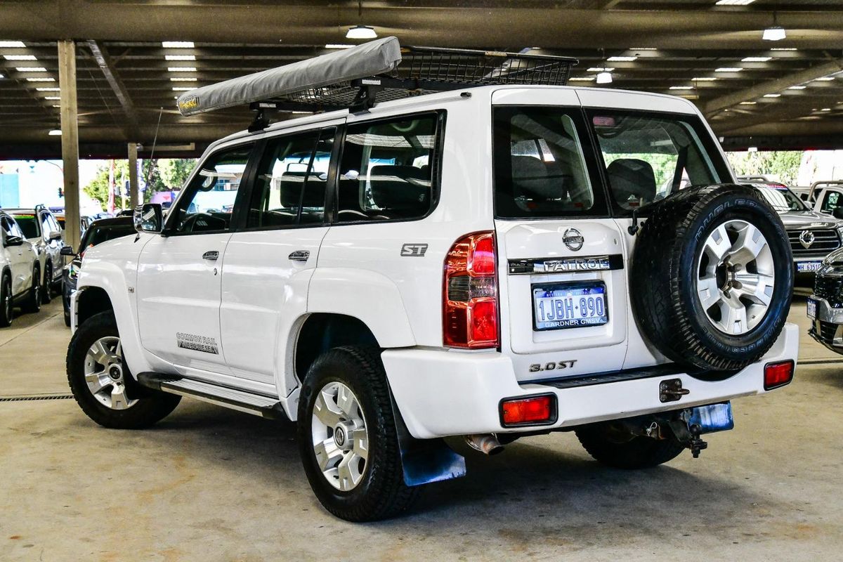 2011 Nissan Patrol ST GU 7