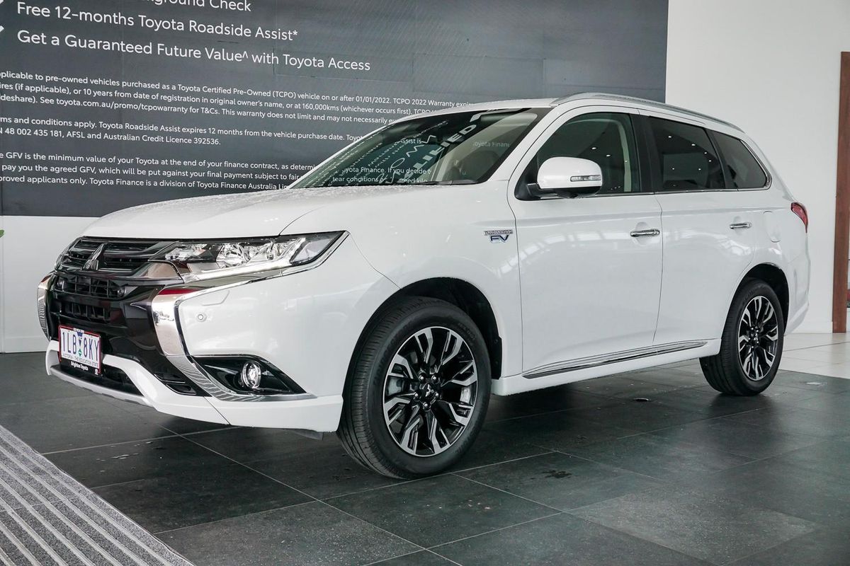 2017 Mitsubishi Outlander PHEV Exceed ZK