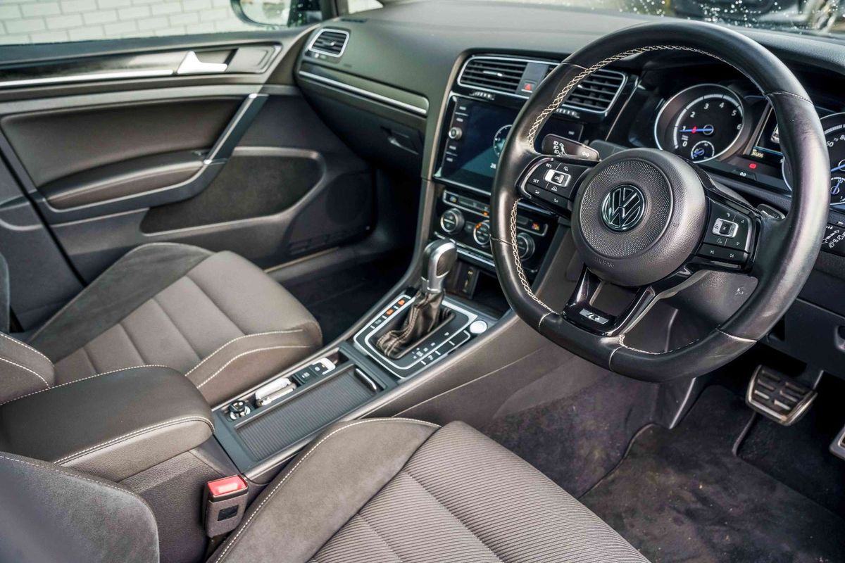 2018 Volkswagen Golf R Grid Edition 7.5