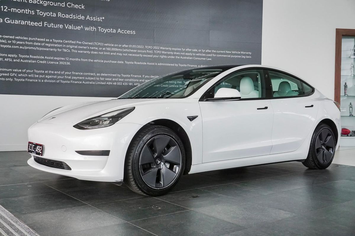 2023 Tesla Model 3 REAR-WHEEL DRIVE MY23