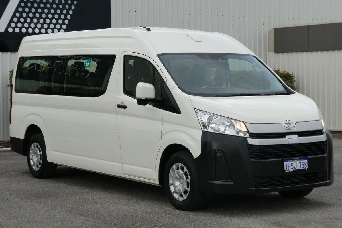 2022 Toyota Hiace Commuter GDH322R ELWB High Roof