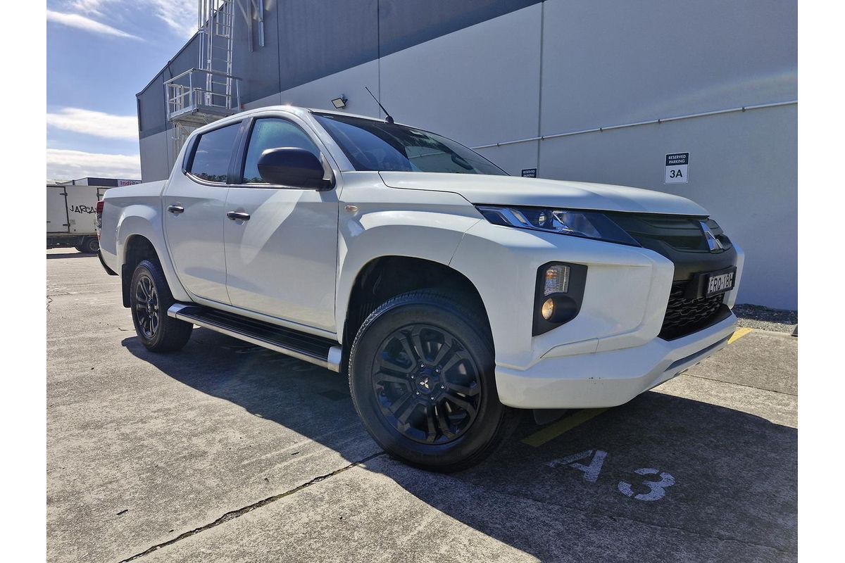 2021 Mitsubishi Triton GLX-R MR 4X4