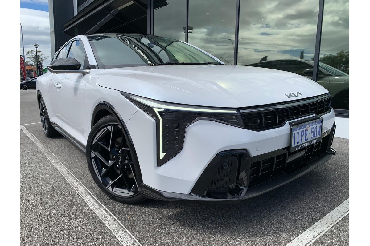 2025 Kia K4 GT-Line CL4m
