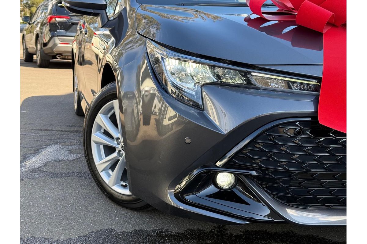 2022 Toyota Corolla SX Hybrid ZWE219R
