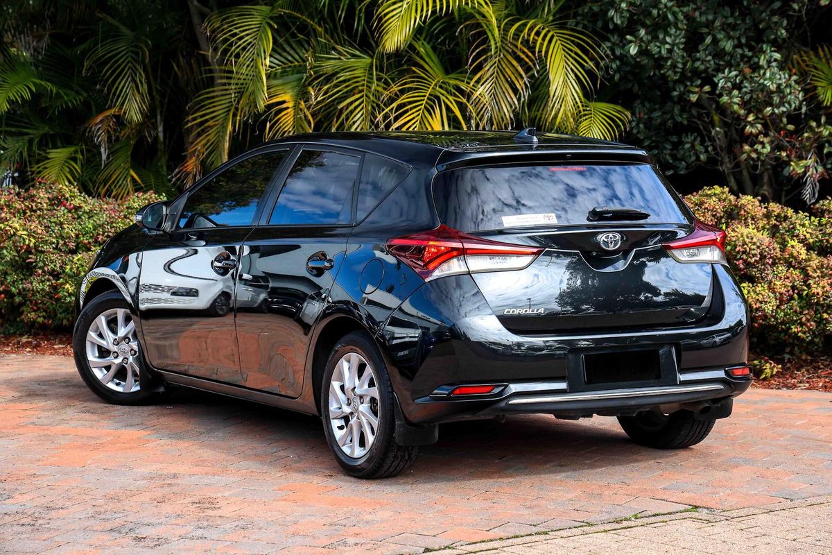 2015 Toyota Corolla Ascent Sport ZRE182R