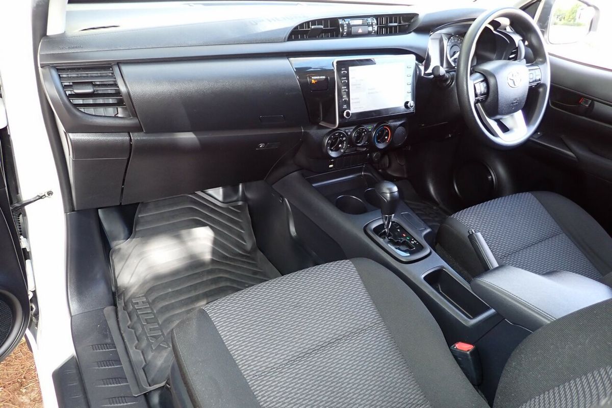 2022 Toyota Hilux Workmate TGN121R 4x2