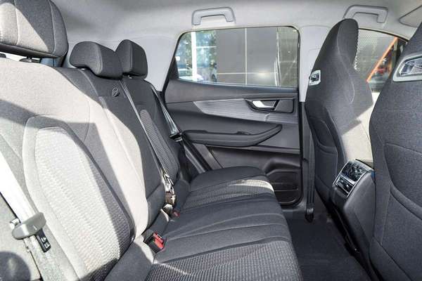 2026 Chery Tiggo 4 Urban thumb-8