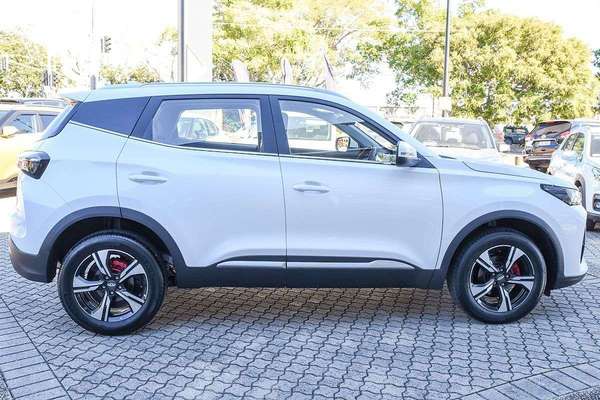 2026 Chery Tiggo 4 Urban thumb-2