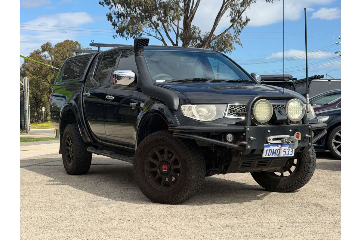 2010 Mitsubishi Triton GLX-R MN 4X4