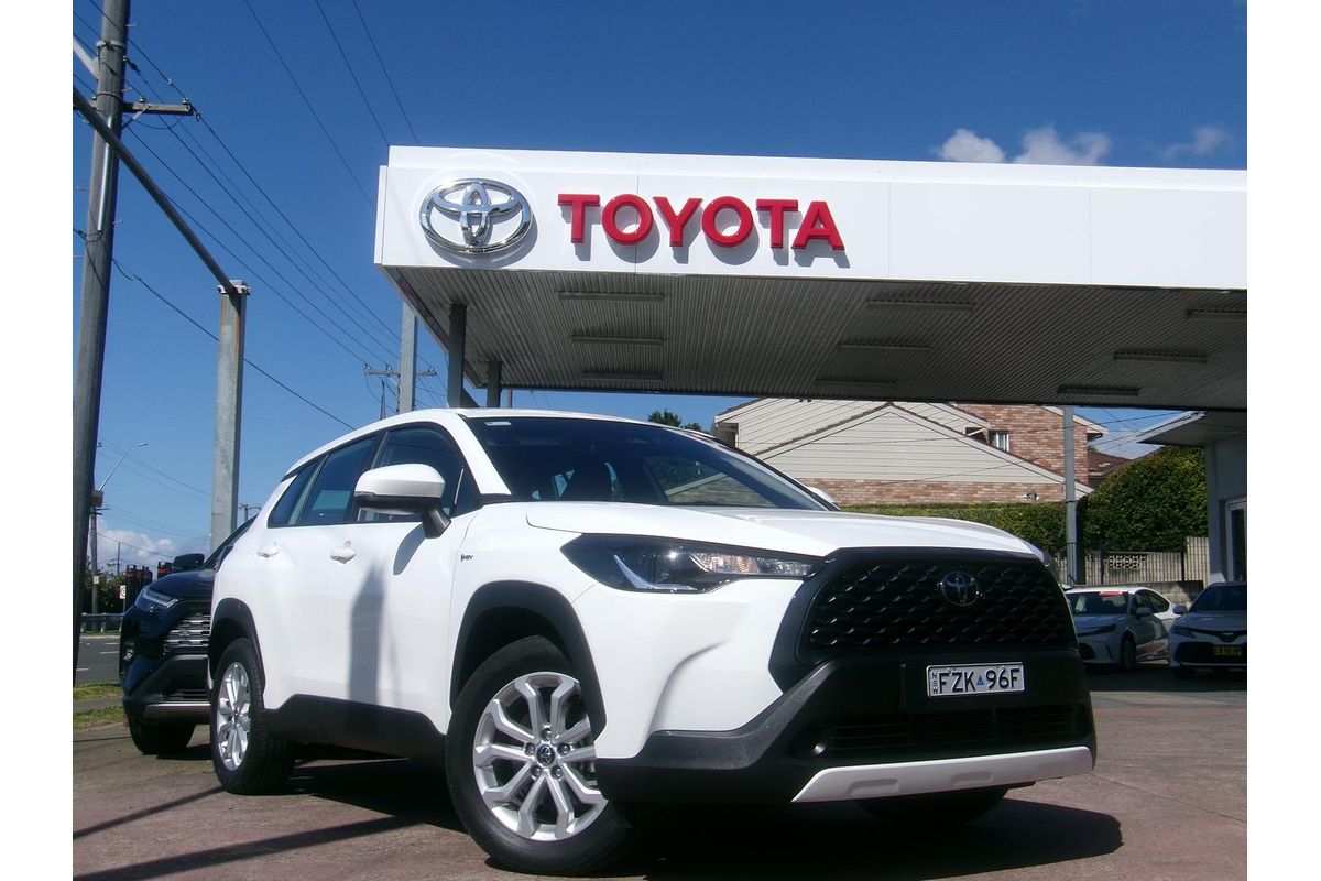 2024 Toyota Corolla Cross GX MXGH10R