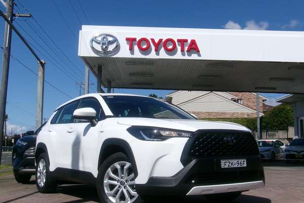 2024 Toyota Corolla Cross GX MXGH10R