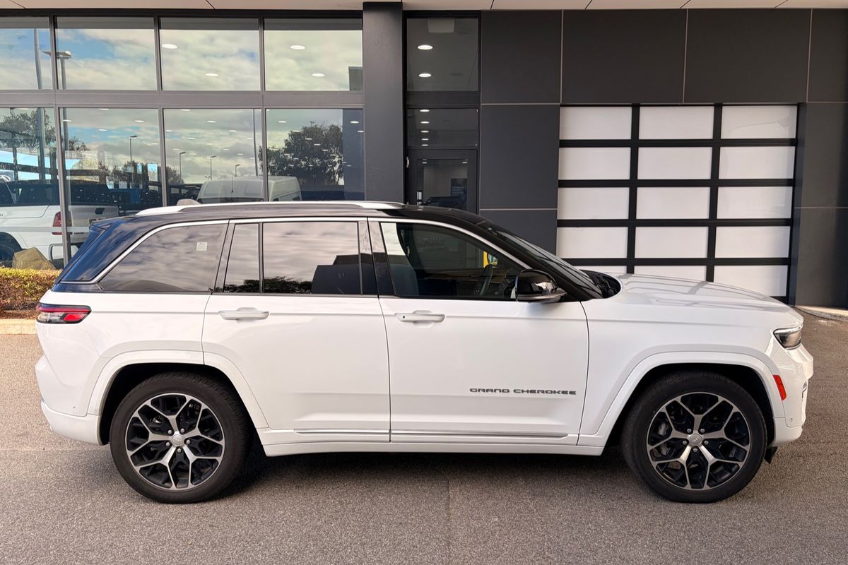 2025 Jeep Grand Cherokee Summit Reserve 4xe WL