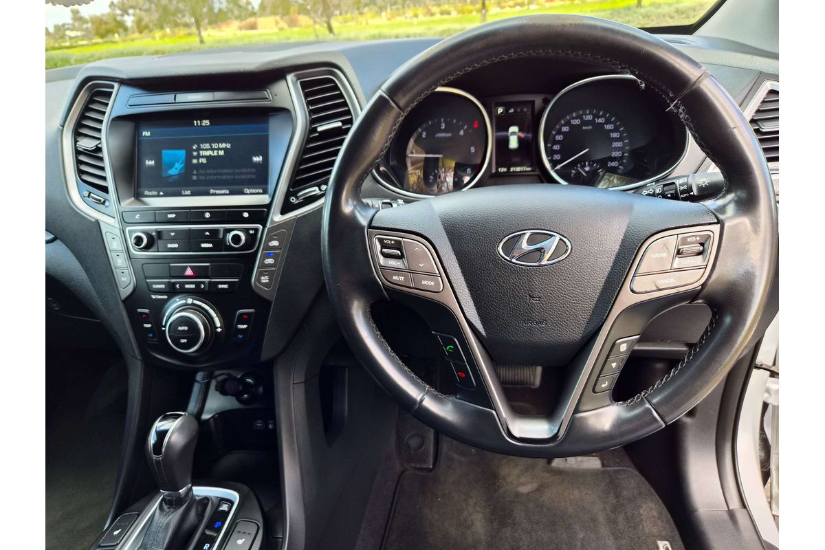 2016 Hyundai Santa Fe Elite DM3 Series II
