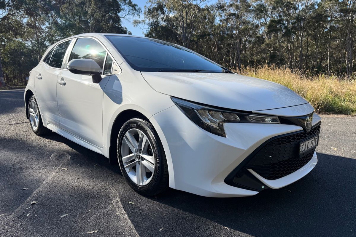2018 Toyota Corolla Ascent Sport MZEA12R