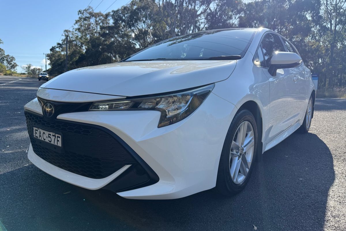 2018 Toyota Corolla Ascent Sport MZEA12R