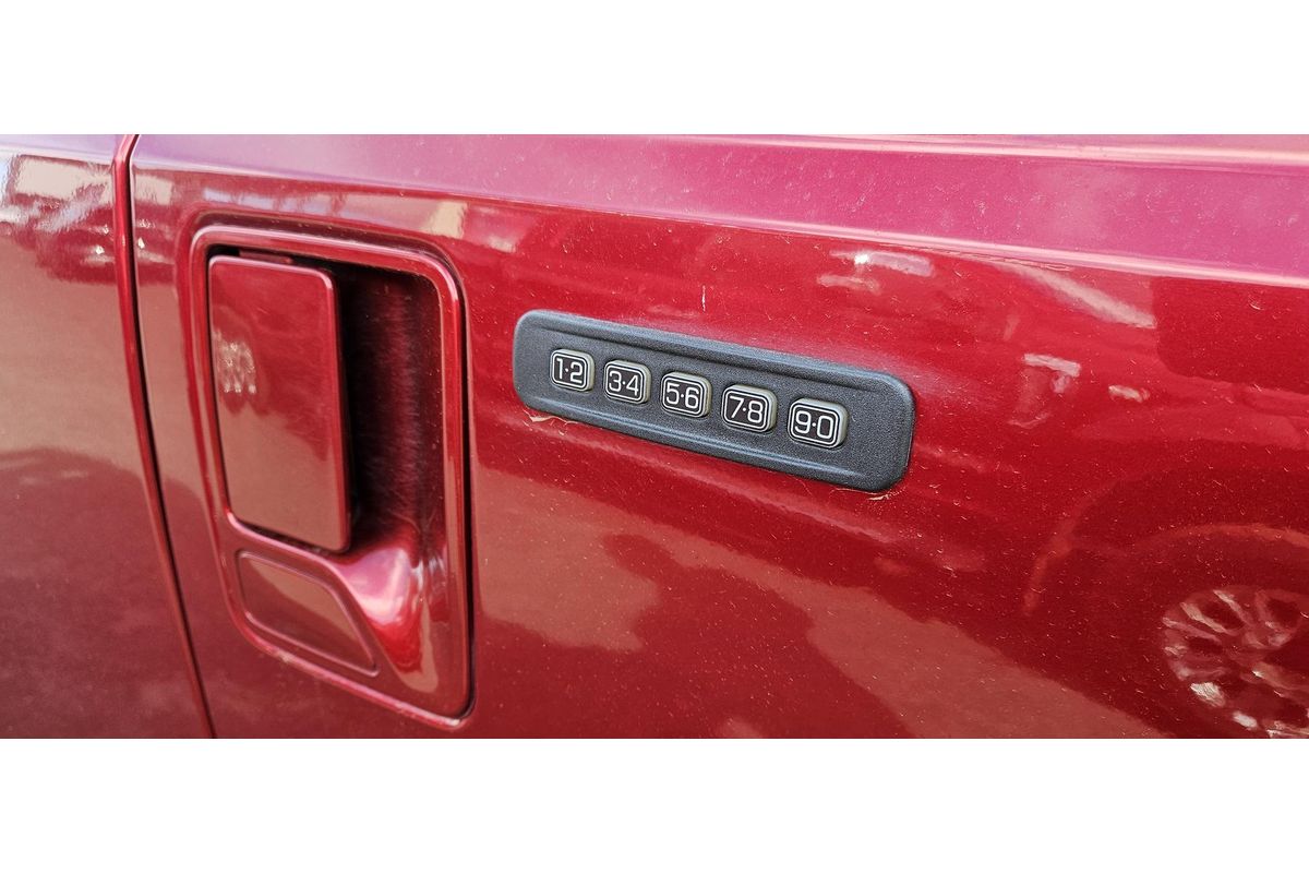 2014 Ford F250 Lariat 4X4 image 8