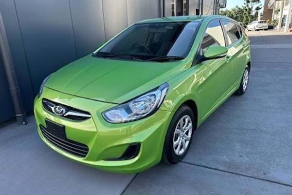 2013 Hyundai Accent Active RB