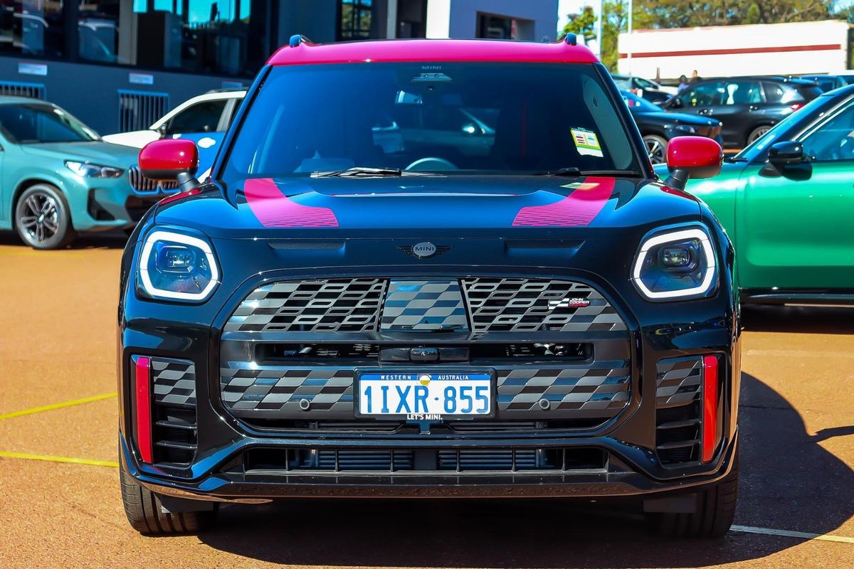 2025 MINI Countryman JCW Favoured U25