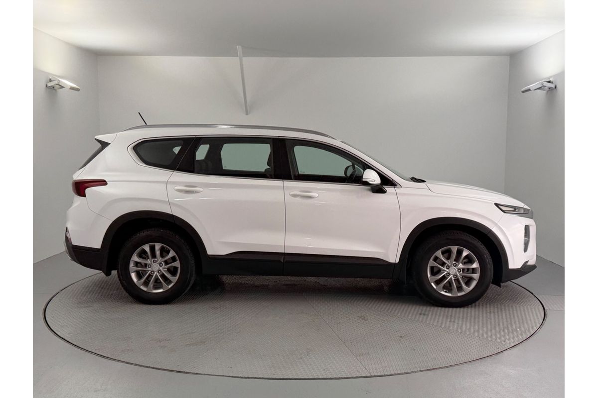 2019 Hyundai Santa Fe Active TM.2