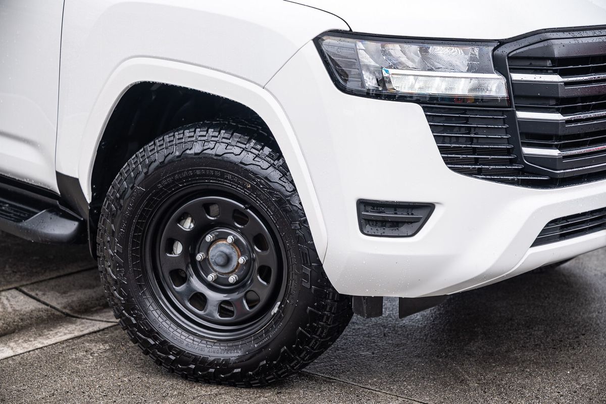 2022 Toyota Landcruiser GX FJA300R