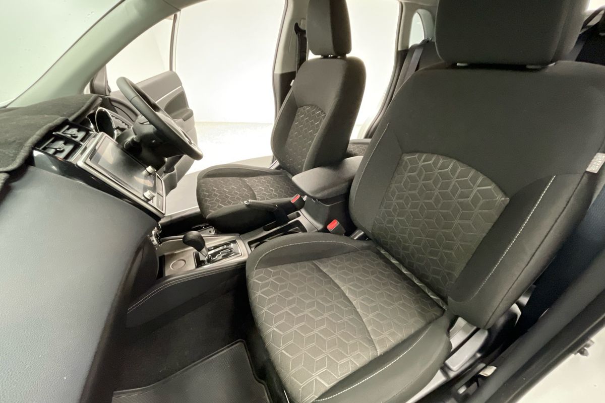 2021 Mitsubishi ASX ES XD