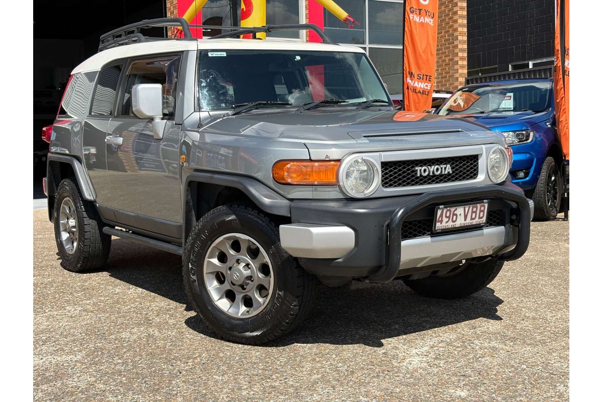 2011 Toyota FJ Cruiser GSJ15R