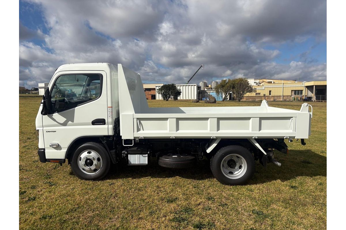 2026 Fuso Canter 615 Tipper image 4