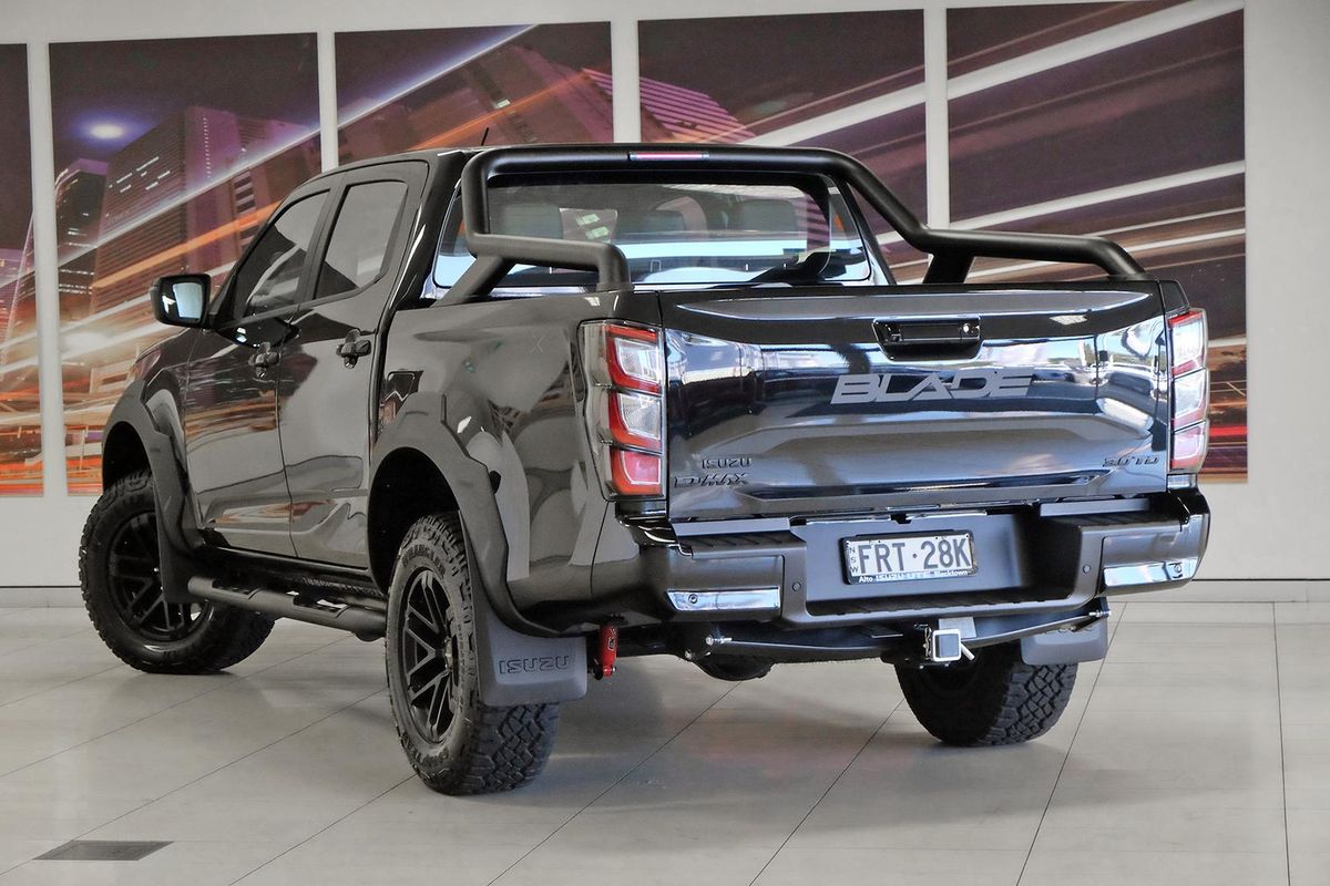 2026 Isuzu D-MAX BLADE 4X4