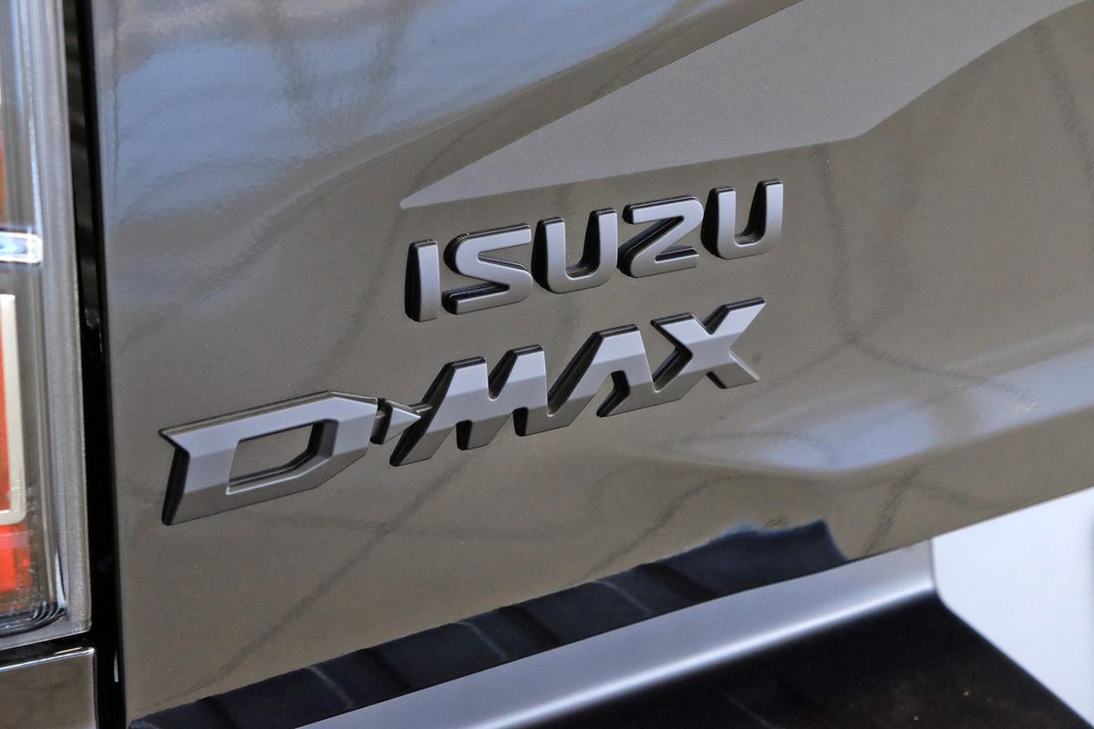 2026 Isuzu D-MAX BLADE 4X4 image 4