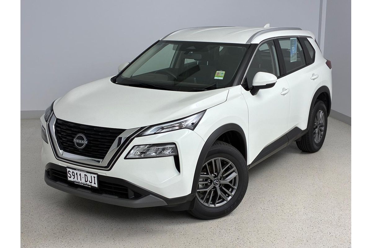 2025 Nissan X-TRAIL ST T33