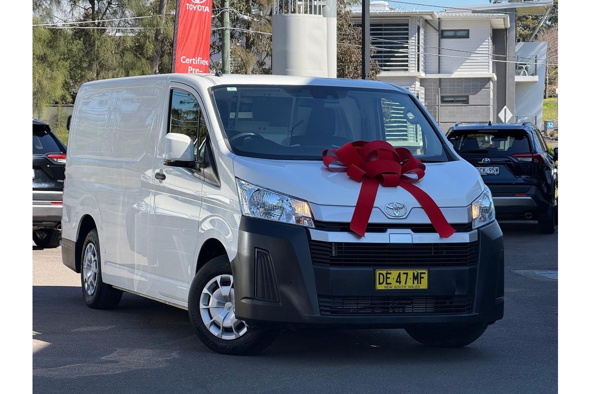 2021 Toyota Hiace GDH300R LWB