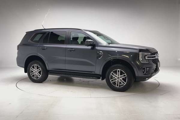 2022 Ford Everest Trend 2.0L thumb-3