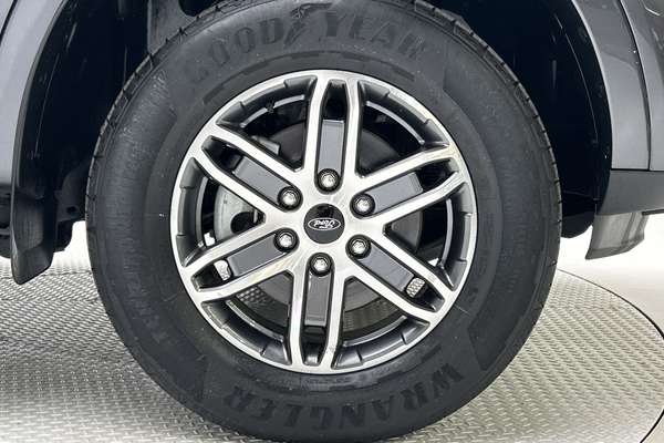 2022 Ford Everest Trend 2.0L thumb-9
