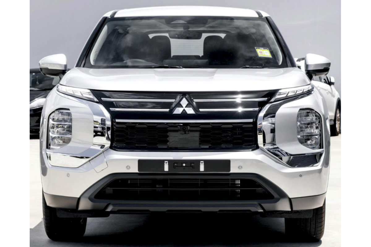 2026 Mitsubishi Outlander ES ZM 2WD