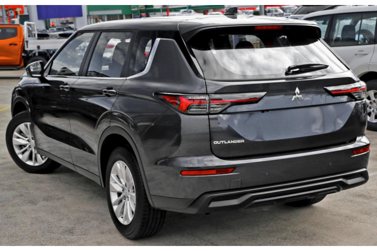 2026 Mitsubishi Outlander ES ZM 2WD