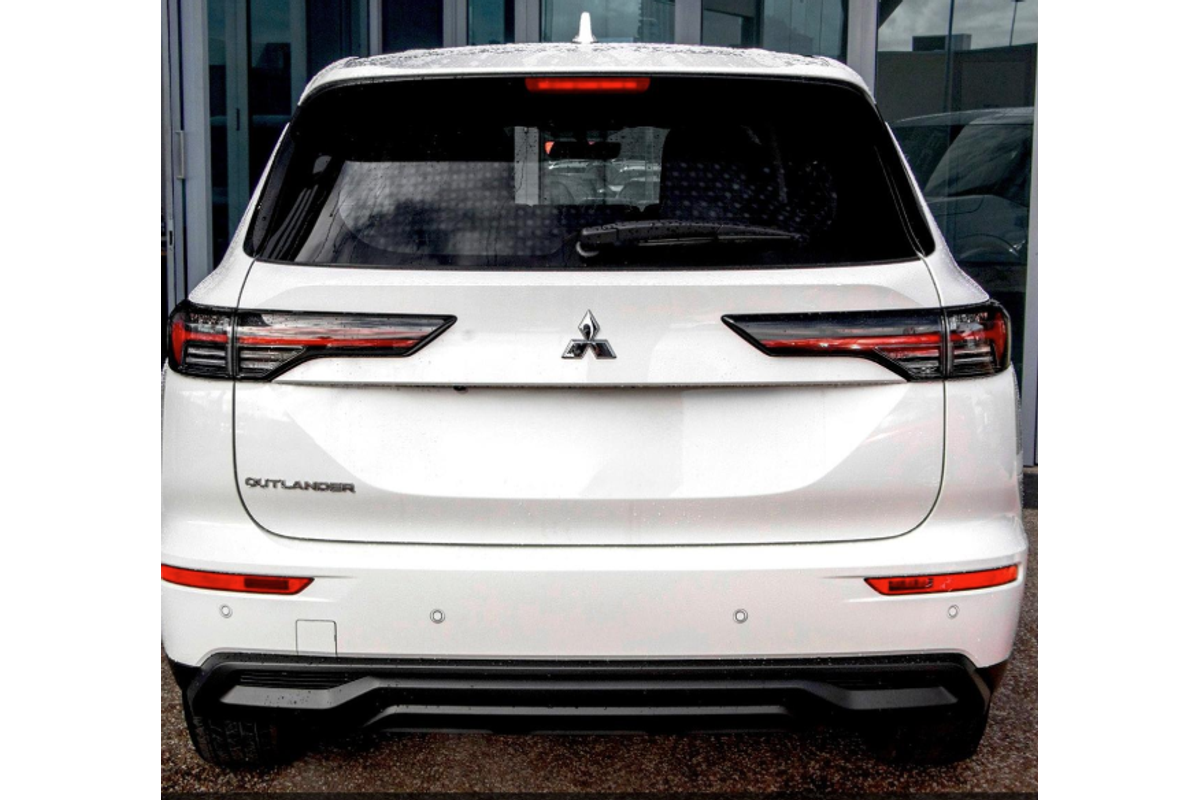 2026 Mitsubishi Outlander ES ZM 2WD