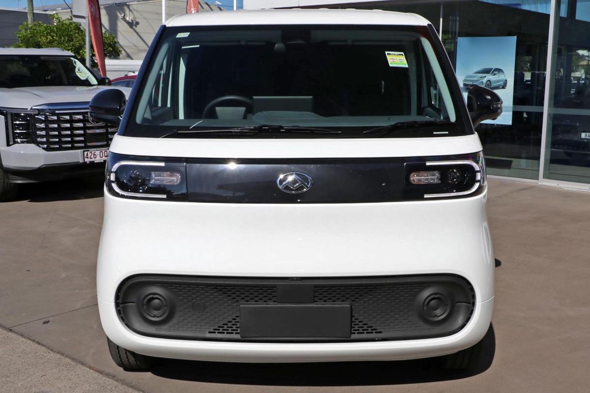 2026 LDV eDeliver 5 SWB Low Roof