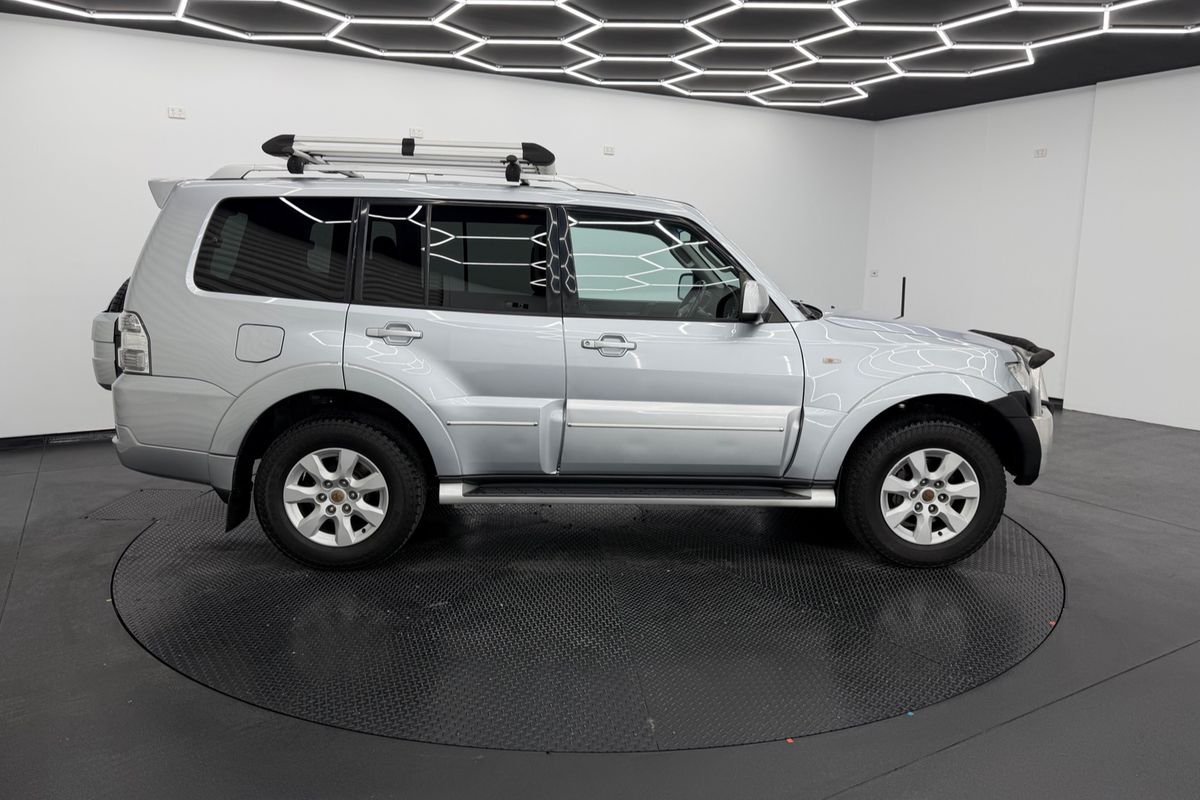 2011 Mitsubishi Pajero GLX NT