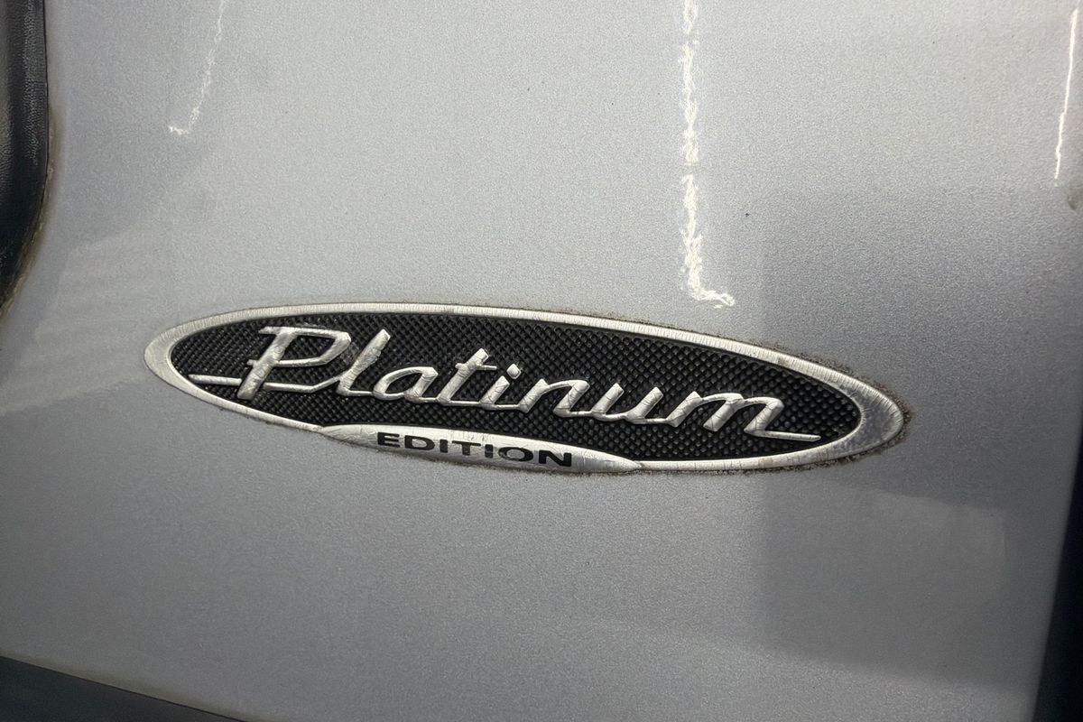 2011 Mitsubishi Pajero GLX NT