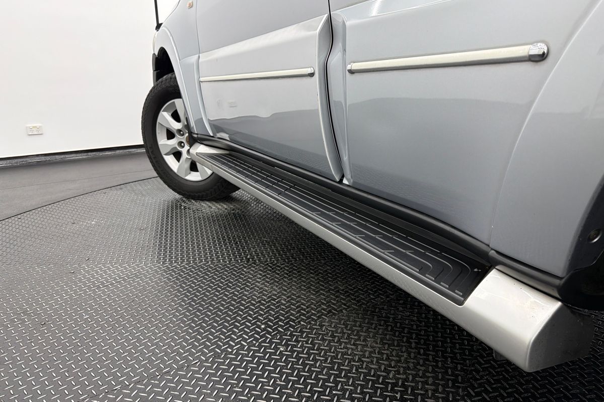 2011 Mitsubishi Pajero GLX NT