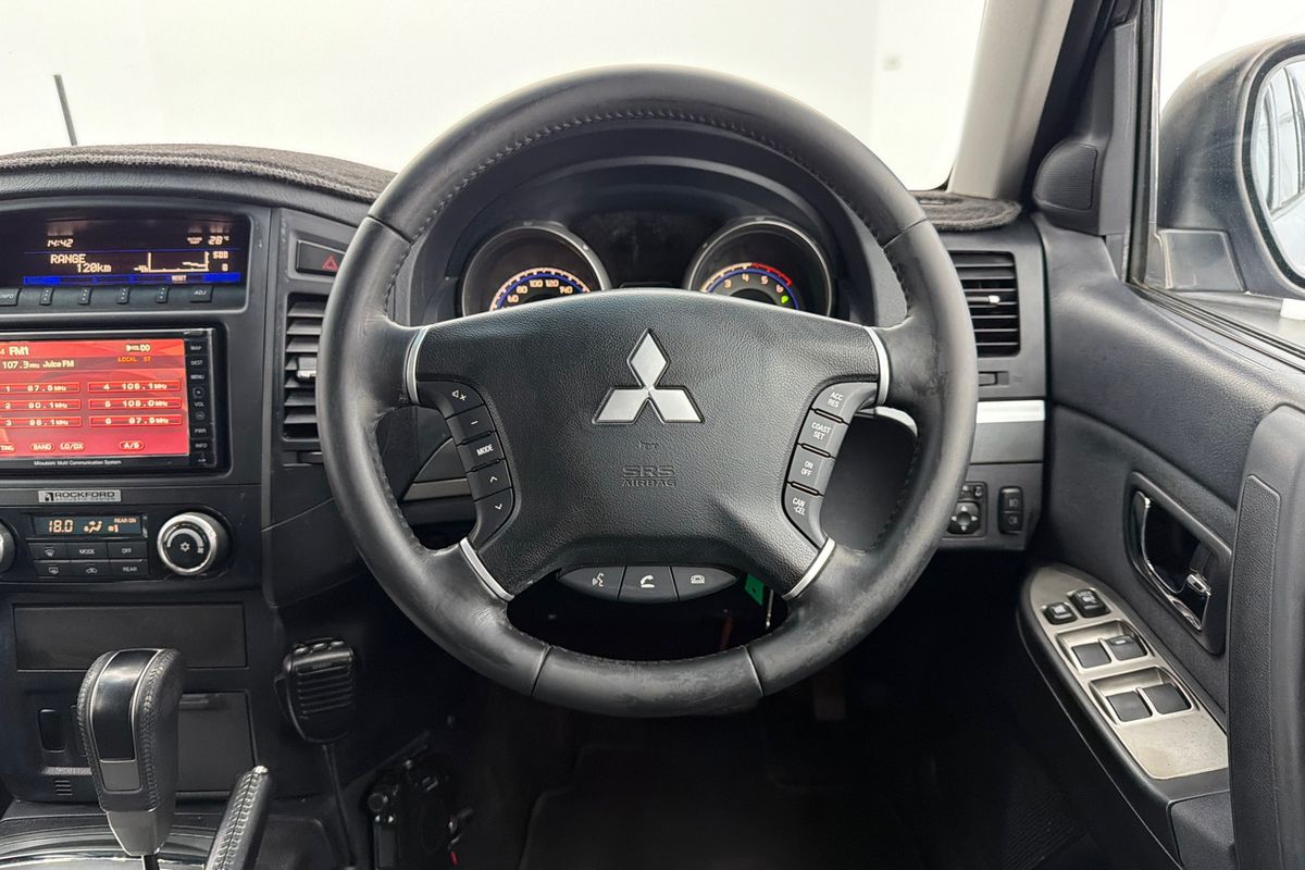 2011 Mitsubishi Pajero GLX NT