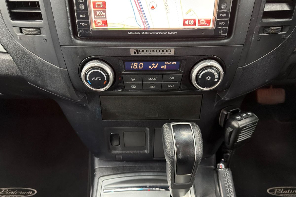2011 Mitsubishi Pajero GLX NT