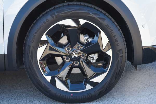 2025 Mitsubishi ASX Exceed XE thumb-3