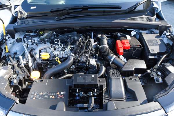 2025 Mitsubishi ASX Exceed XE thumb-7