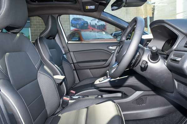 2025 Mitsubishi ASX Exceed XE thumb-9