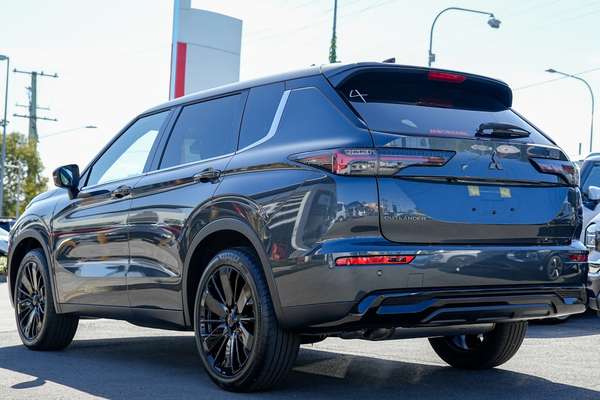 2026 Mitsubishi Outlander Black Edition ZM thumb-5