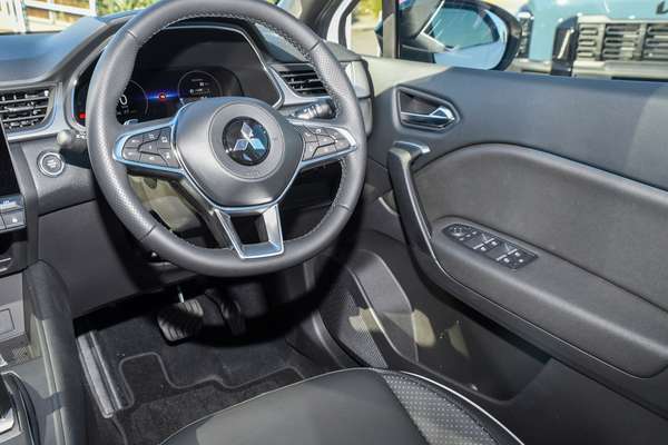 2025 Mitsubishi ASX Exceed XE thumb-17