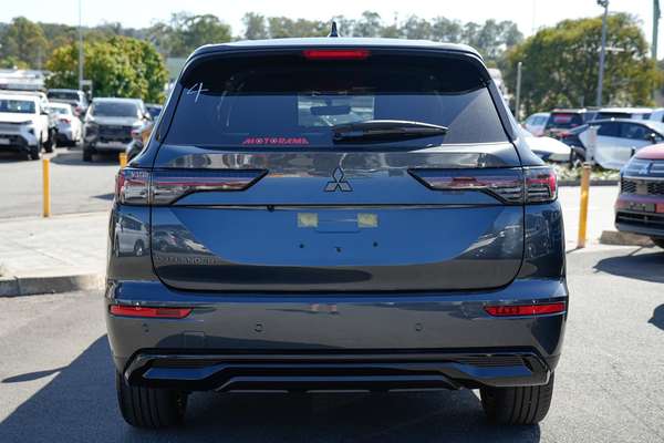 2026 Mitsubishi Outlander Black Edition ZM thumb-6
